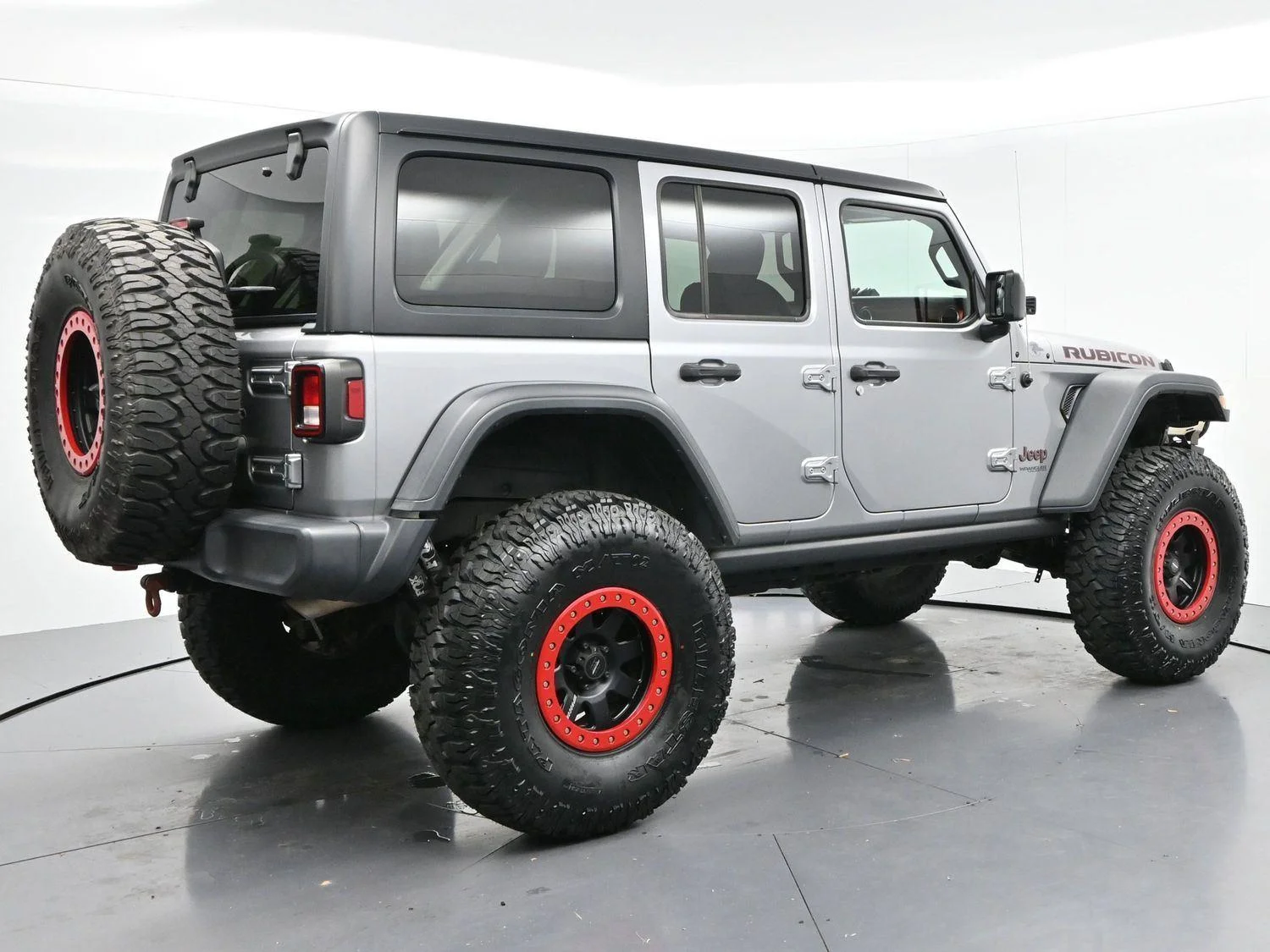 Used 2020 Billet Silver Metallic Clearcoat Jeep Rubicon image 7