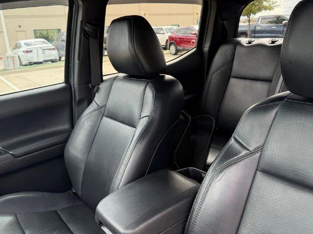 Certified Used 2022 MAGNETIC GRAY MET. Toyota Limited image 39