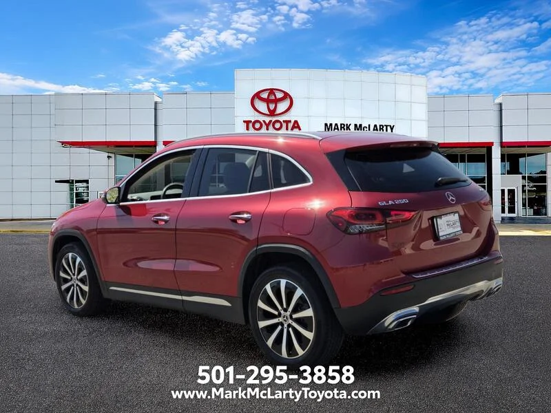 Used 2023 MANUFAKTUR Patagonia Red MERCEDES-BENZ GLA 250 4MATIC® SUV image 3
