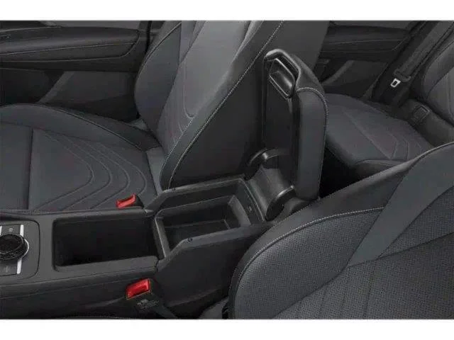 New 2026 Pure White Volkswagen SE image 11