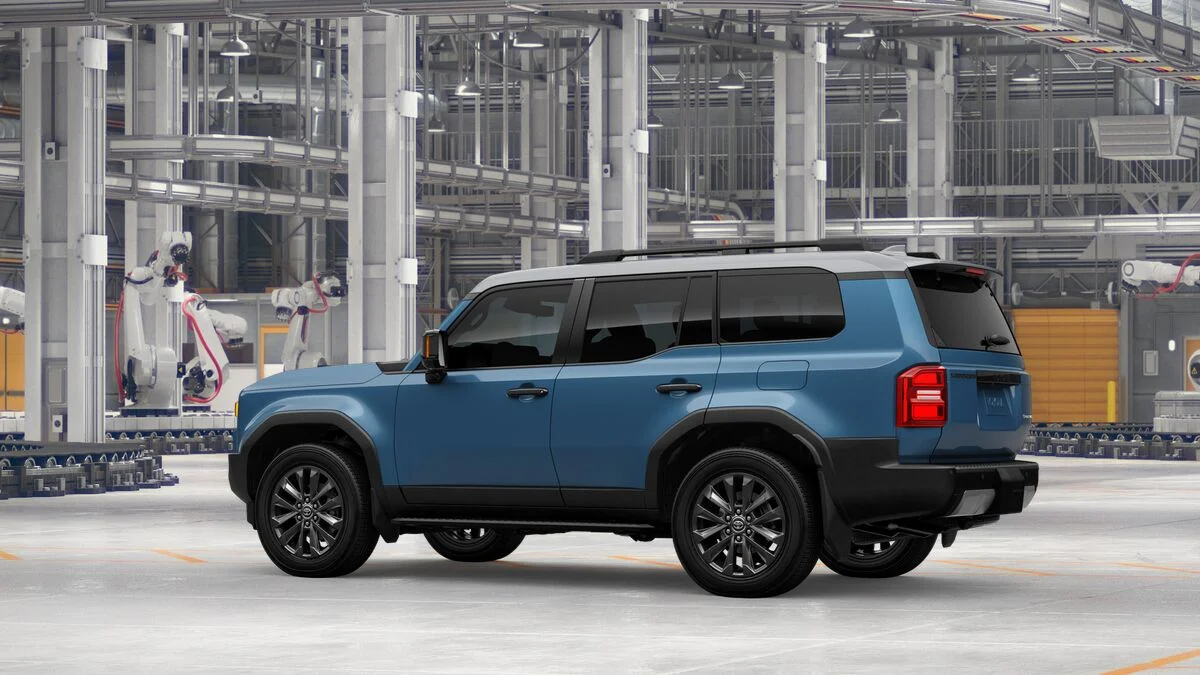 New 2027 Heritage Blue Grayscape Toyota Base image 5