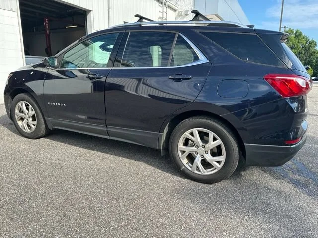Used 2020 MIDNIGHT BLUE METALLIC Chevrolet LT image 3