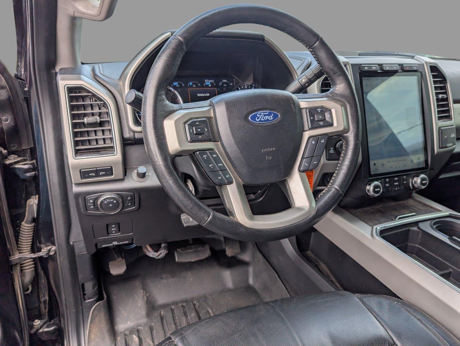 Used 2020 Agate Black Ford Lariat image 4
