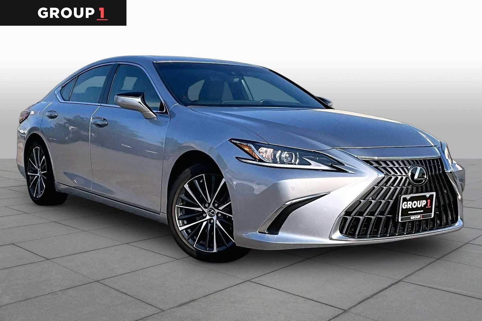 Used 2025 Iridium Lexus  image 3
