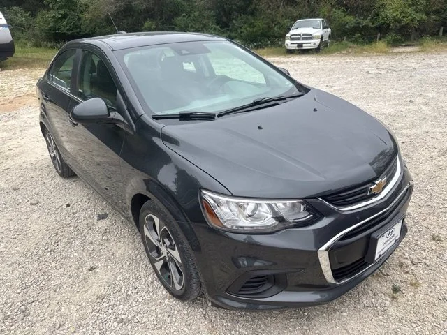 Used 2018 Gray Chevrolet LT image 2