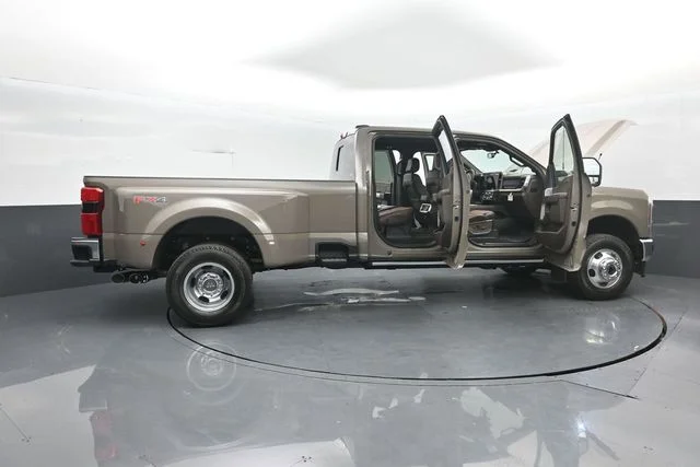 New 2026 Marsh Gray Ford F-350® King Ranch® image 43