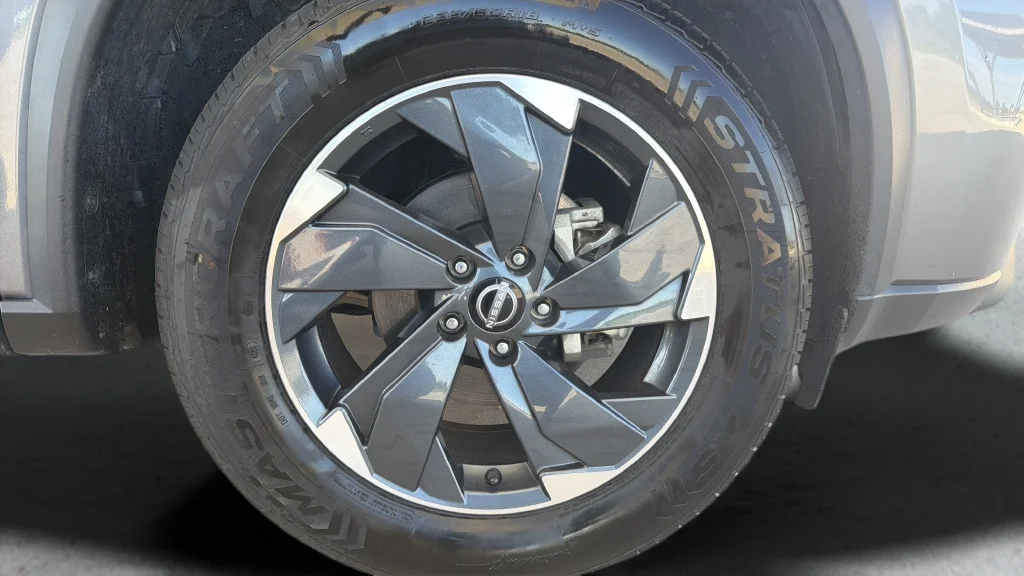 Certified Used 2024 Gun Metallic Nissan SV image 24