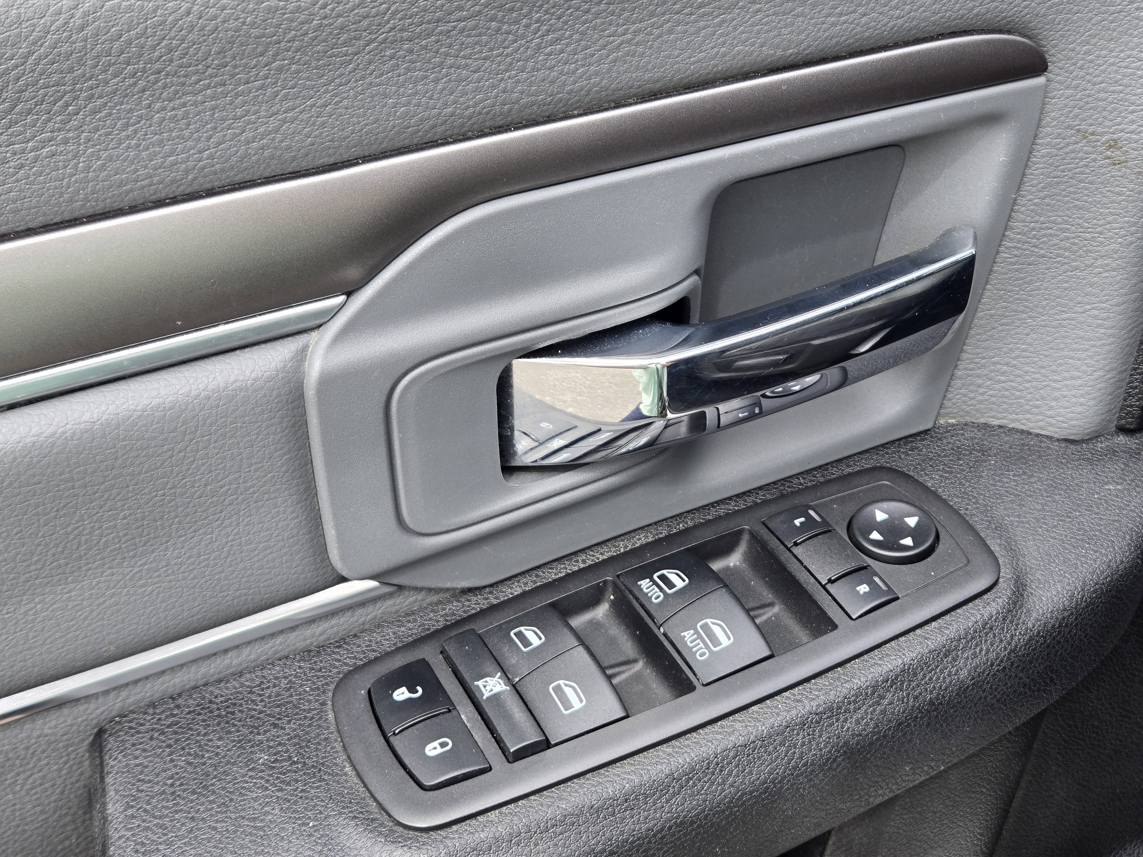 2023 RAM Ram 1500 Classic SLT - Photo 14