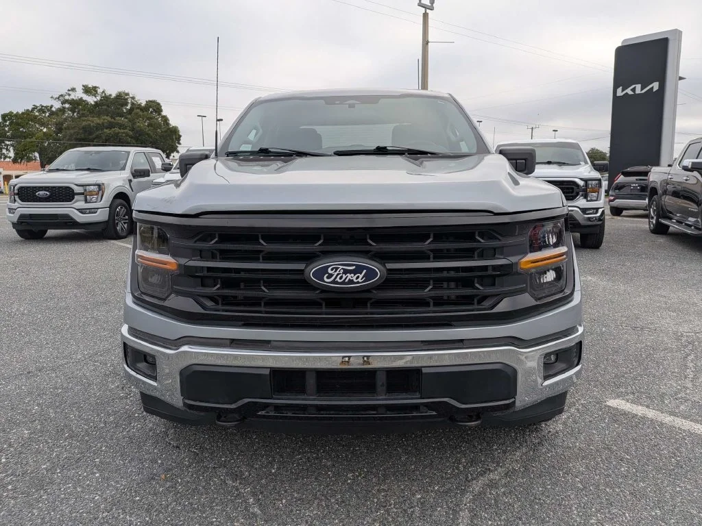 Certified Used 2025 Silver Metallic Ford XLT image 8