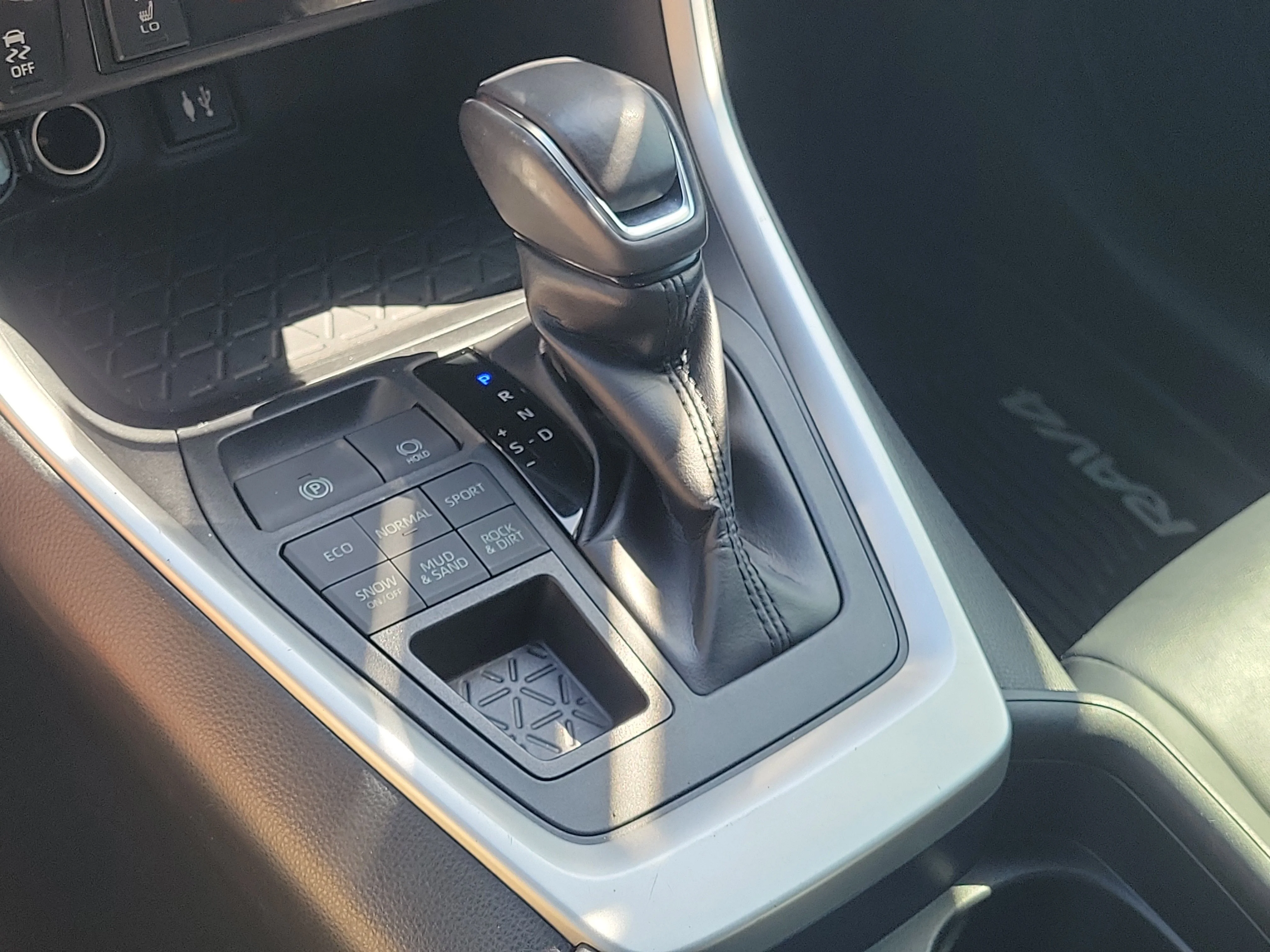 Used 2019 Blueprint Toyota XLE Premium image 27