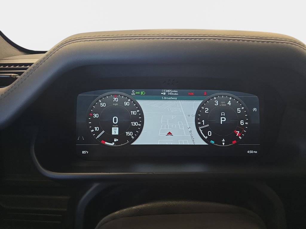 Used 2022 Black Land Rover V8 image 21