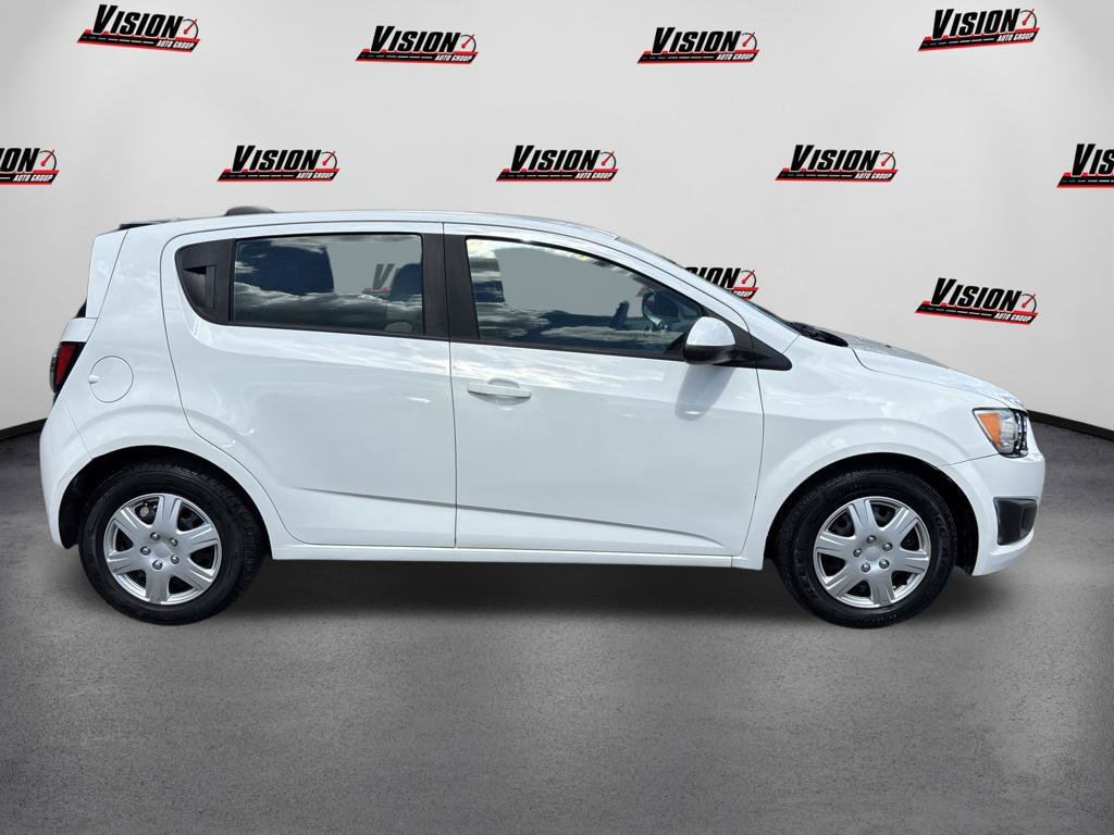 Used 2016 White Chevrolet LS image 4