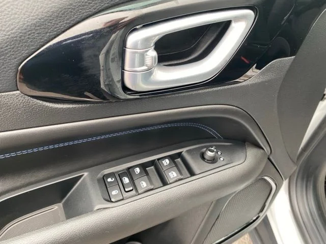 Used 2026 White Jeep Limited image 18