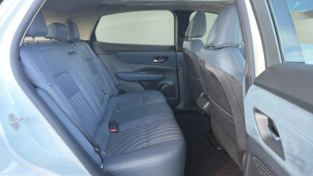 Certified Used 2023 Everest White Pearl Tricoat Black Diamond Pearl Nissan Platinum+ e-4orce image 12