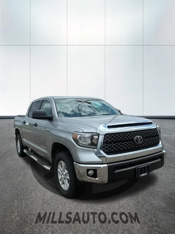 Used 2020 Silver Toyota SR5 image 2