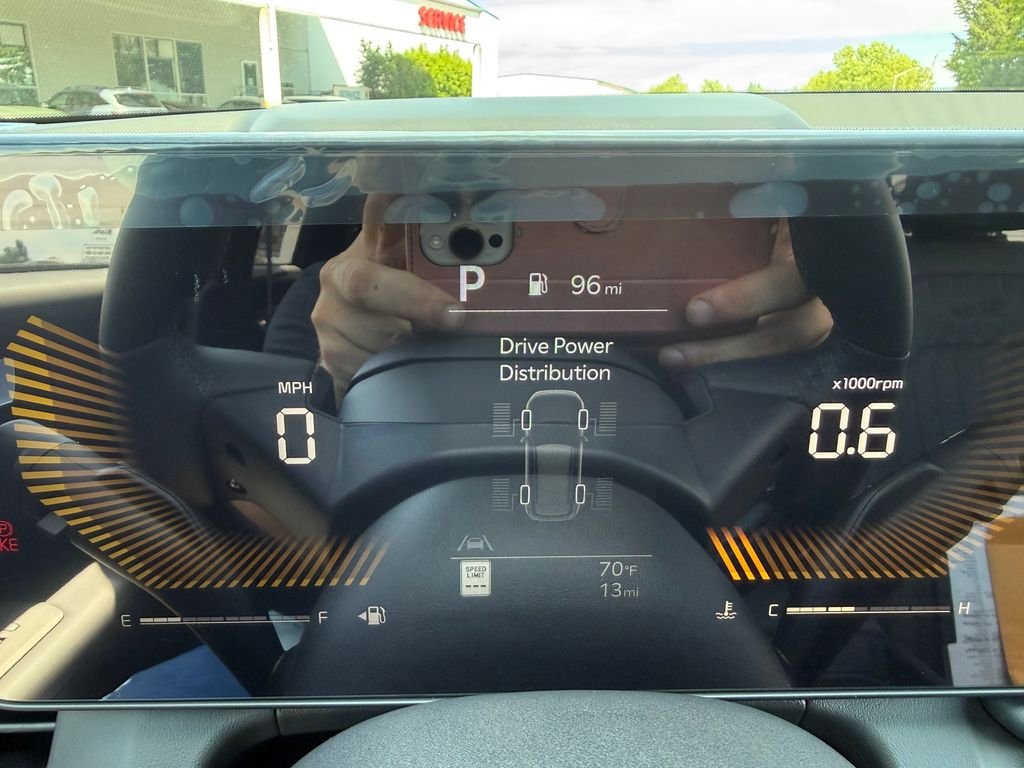New 2027 Iceberg Green Kia X-Line S image 25