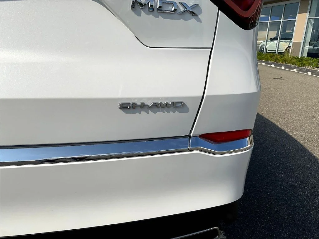 New 2026 Platinum White Pearl Acura SH-AWD image 8