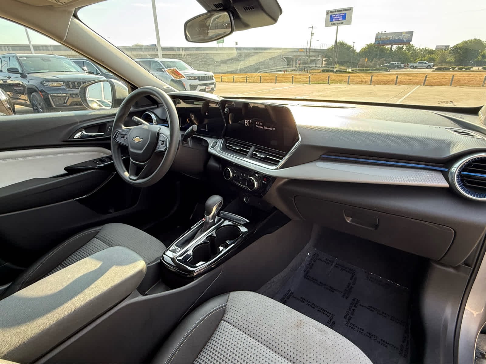 Used 2025 Sterling Gray Metallic Chevrolet LT image 19