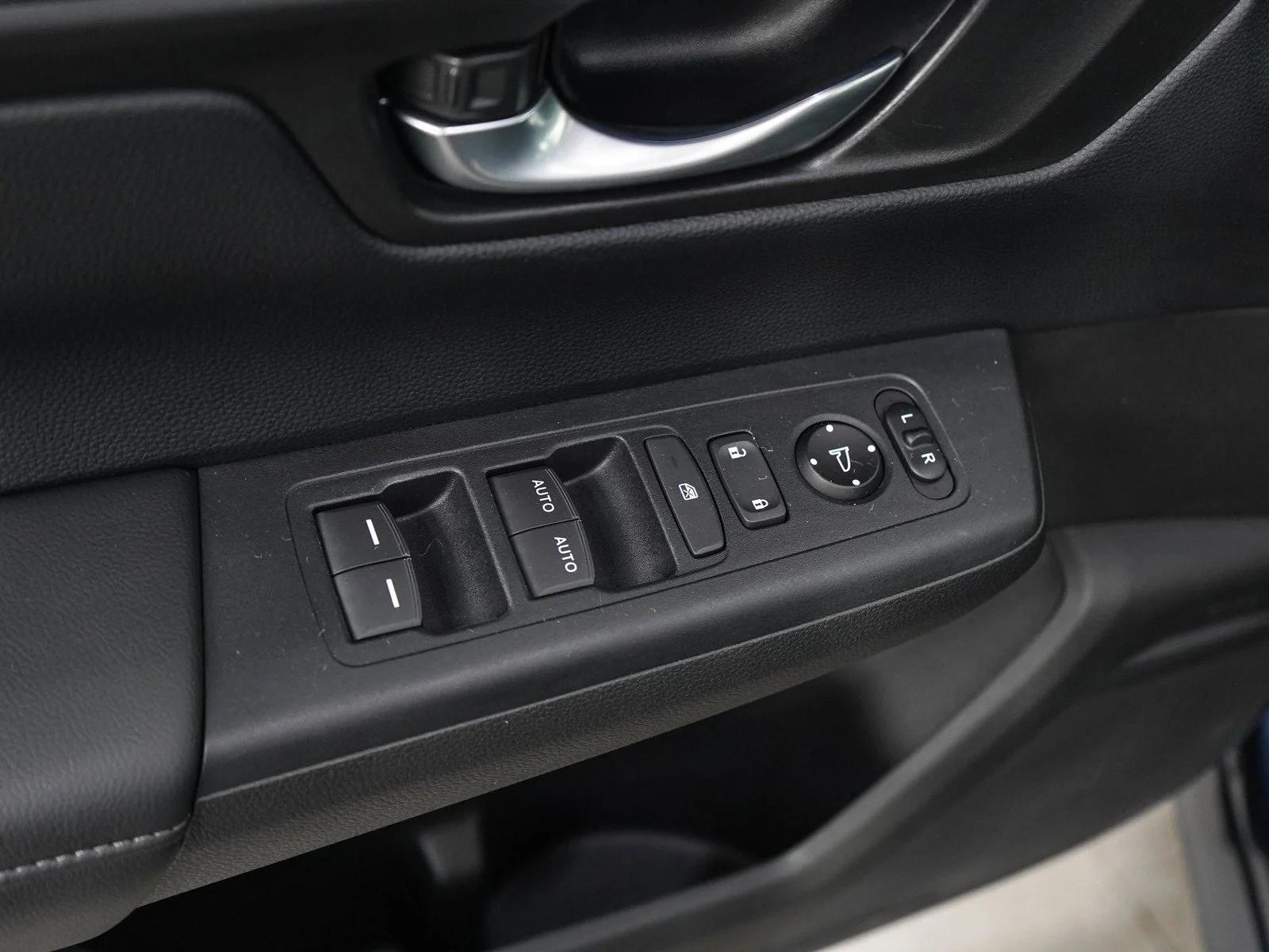 Used 2024  Honda 5D WAGON EX AWD image 18