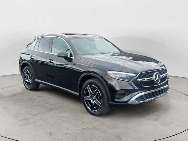 New 2026 Black Mercedes-Benz GLC 300 image 7