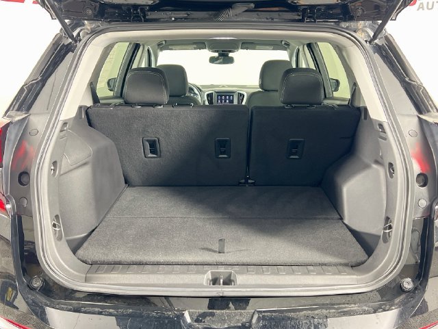 2023 GMC Terrain SLE - Photo 25