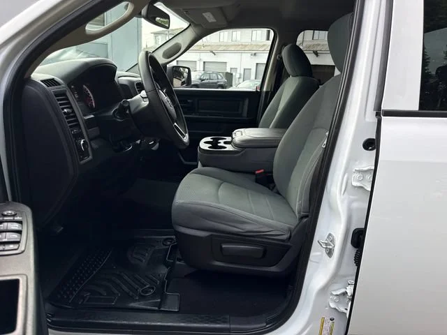 Used 2018 Bright White Clearcoat Ram Express image 16