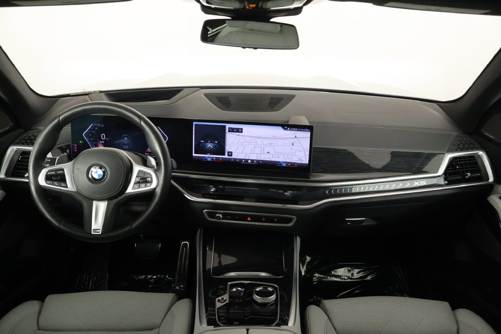 Certified Used 2026 Brooklyn Grey Metallic BMW xDrive40i image 8