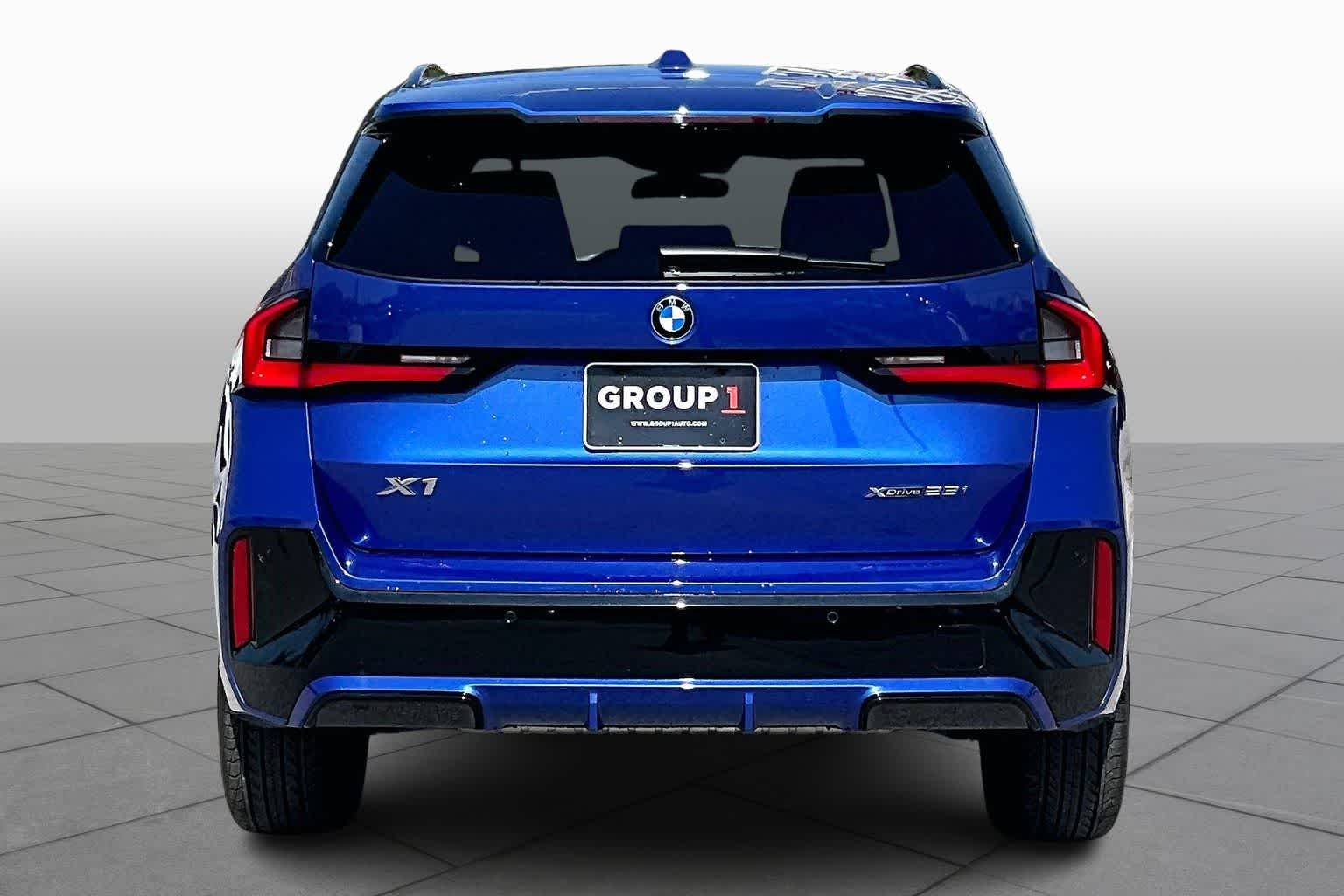 Used 2025 Portimao Blue Metallic BMW xDrive28i image 4