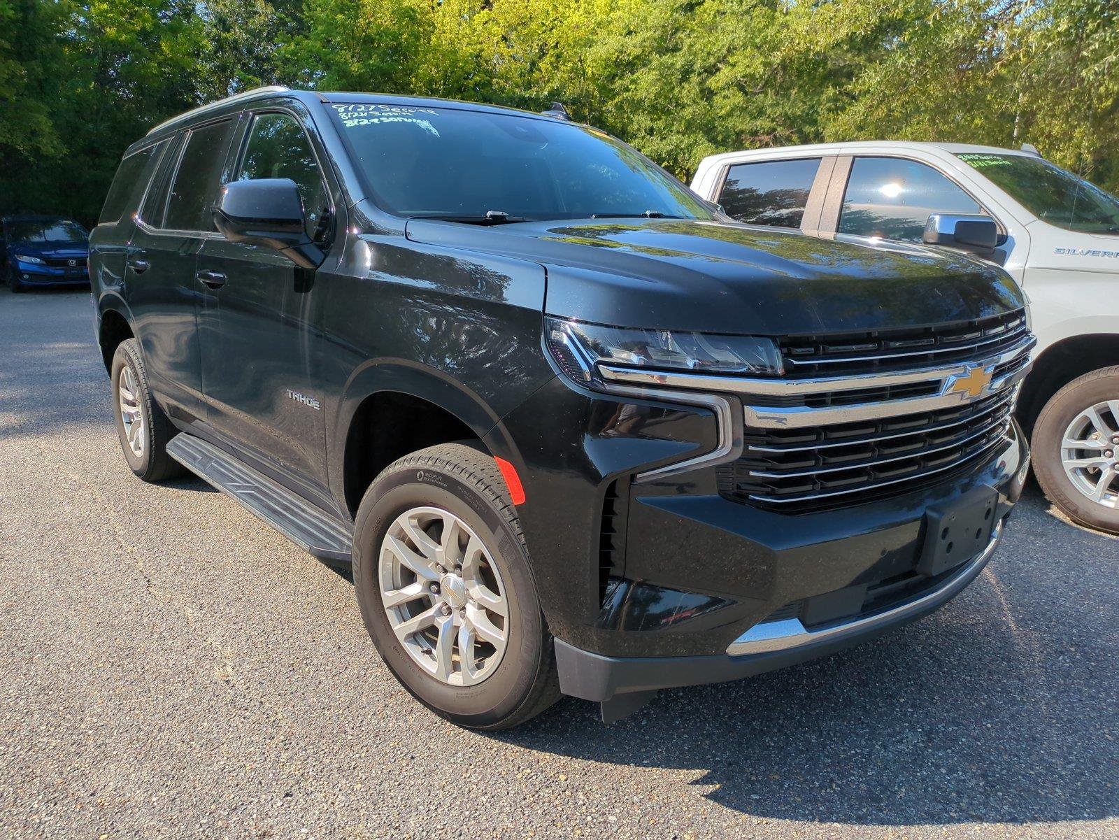 Used 2023 BLACK CHEVROLET LT image 2