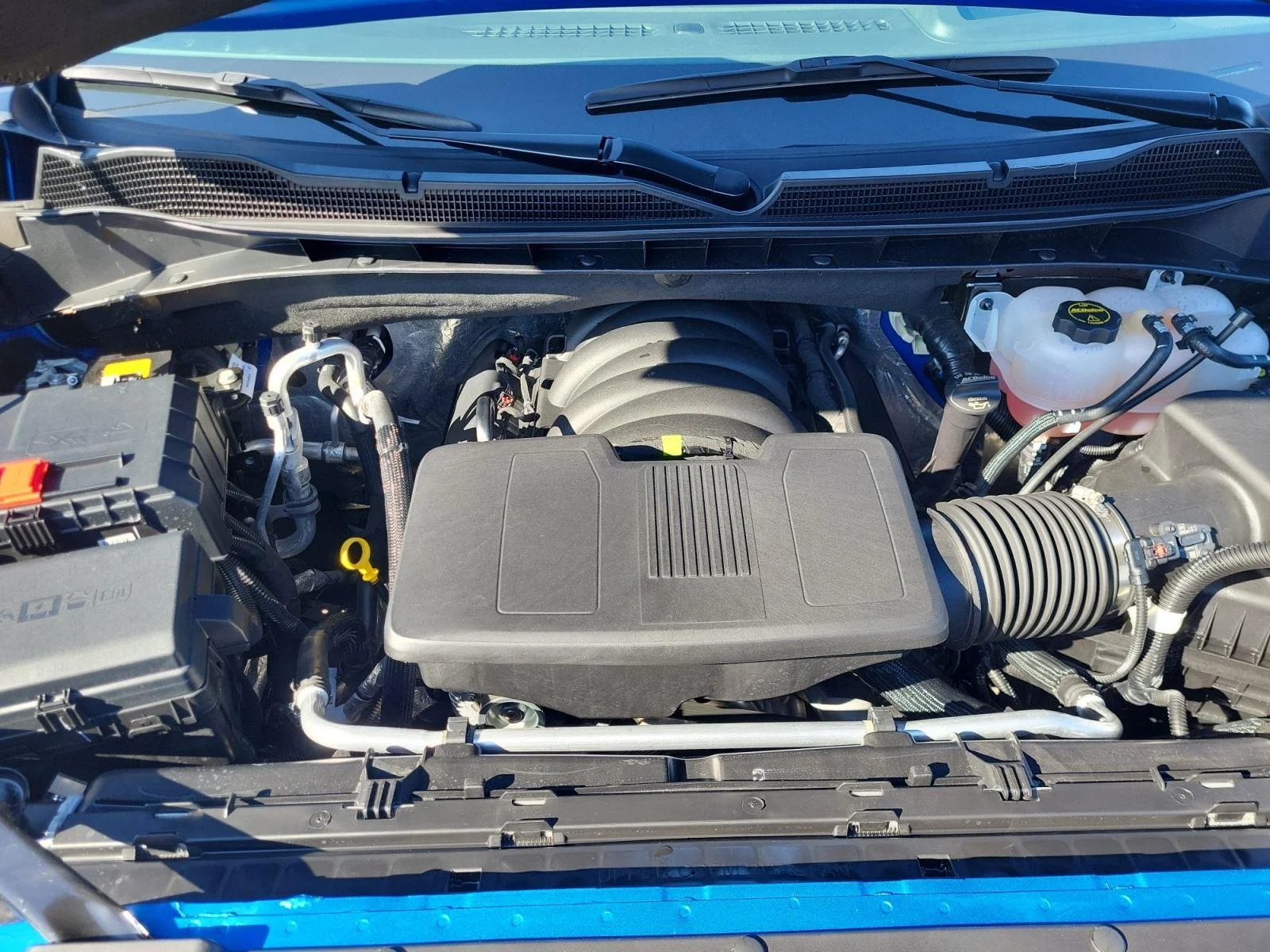 Used 2025 Riptide Blue Metallic Chevrolet ZR2 image 31
