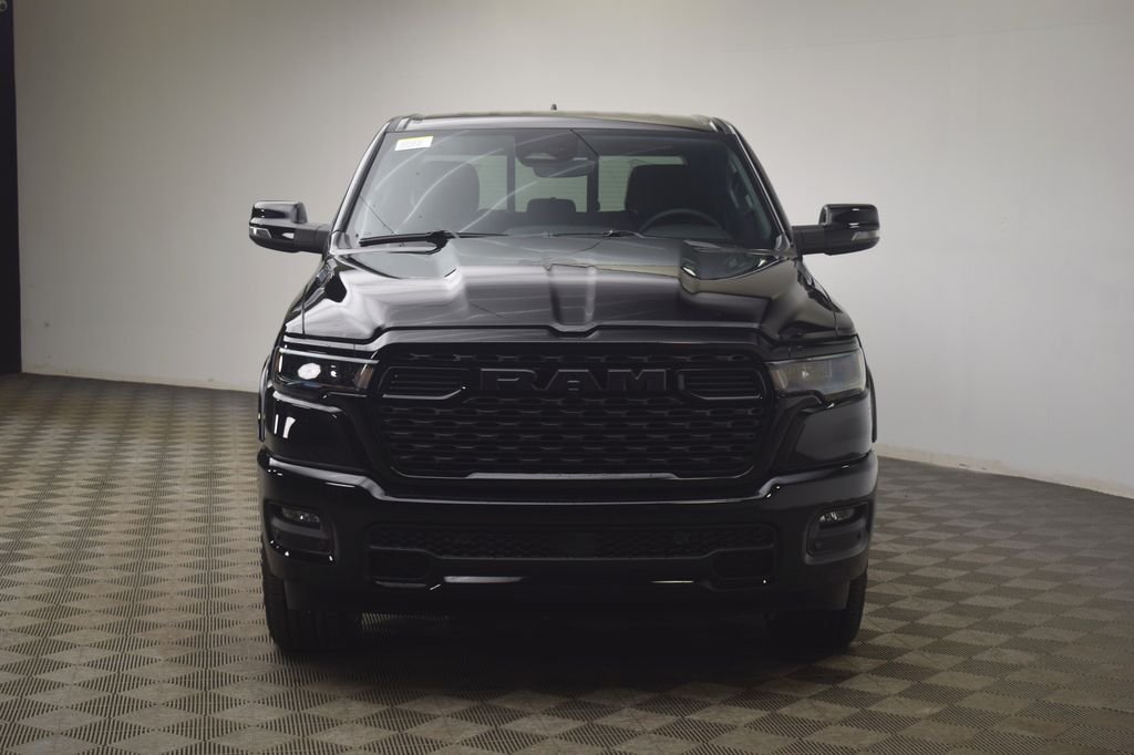 New 2026 Diamond Black Crystal Pearl-Coat Exterior Paint RAM Big Horn/Lone Star image 2