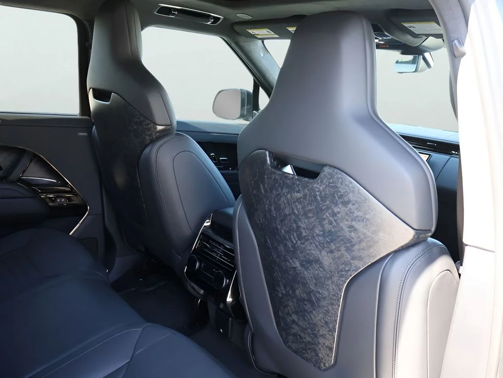 Certified Used 2025 Blue Nebula in Matte Land Rover SV Edition Two image 20