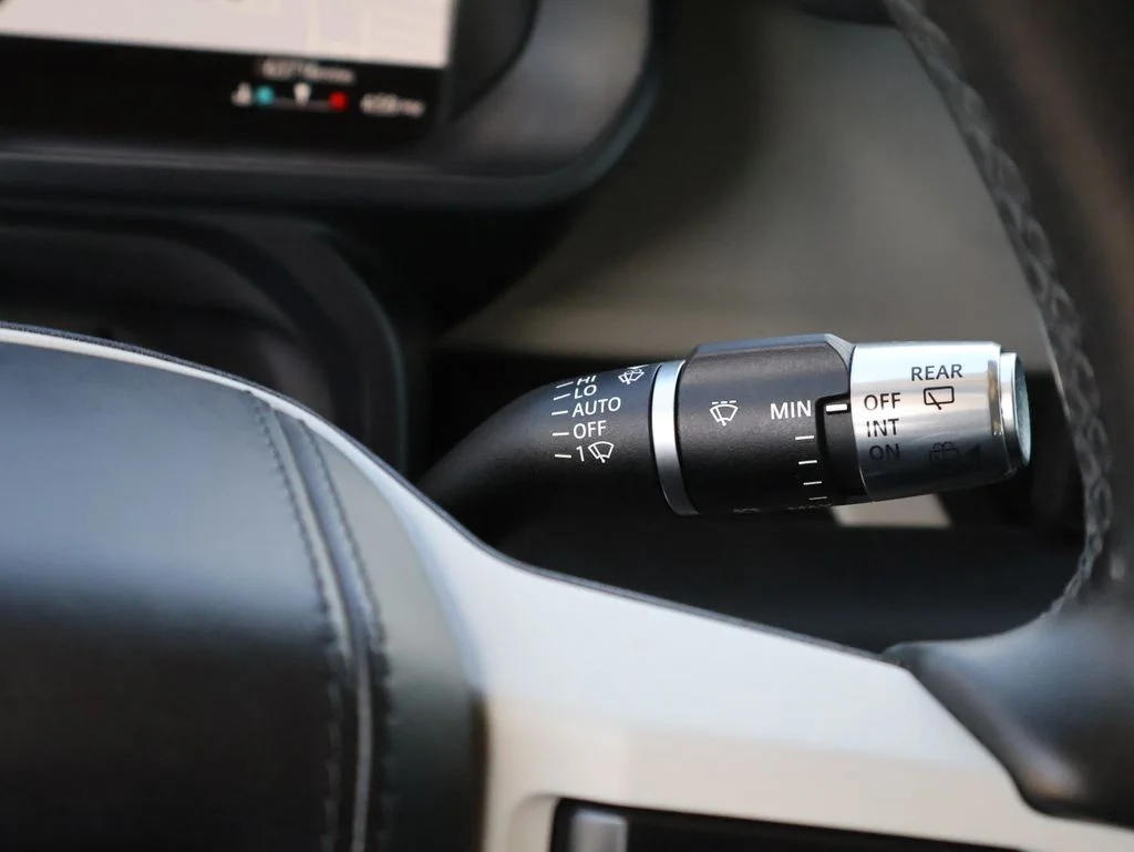 Used 2020  Land Rover HSE image 31