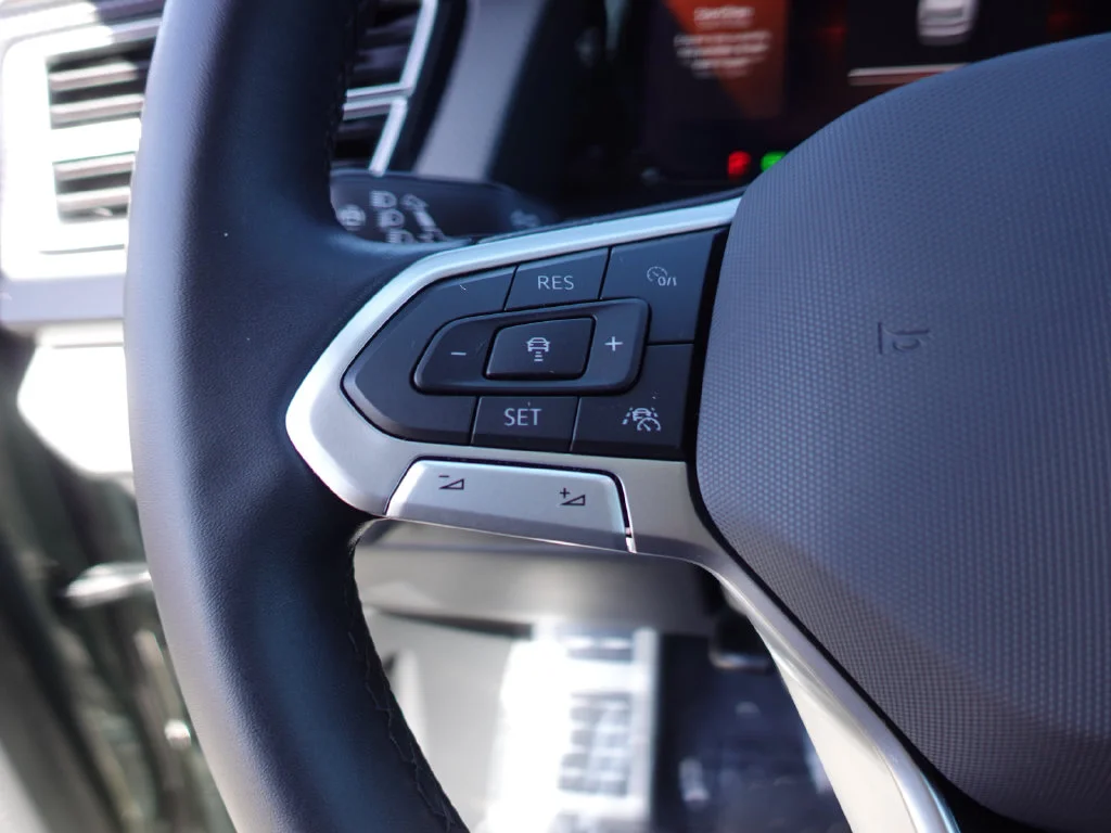 Used 2026 Green Pearl Volkswagen Peak Edition image 13