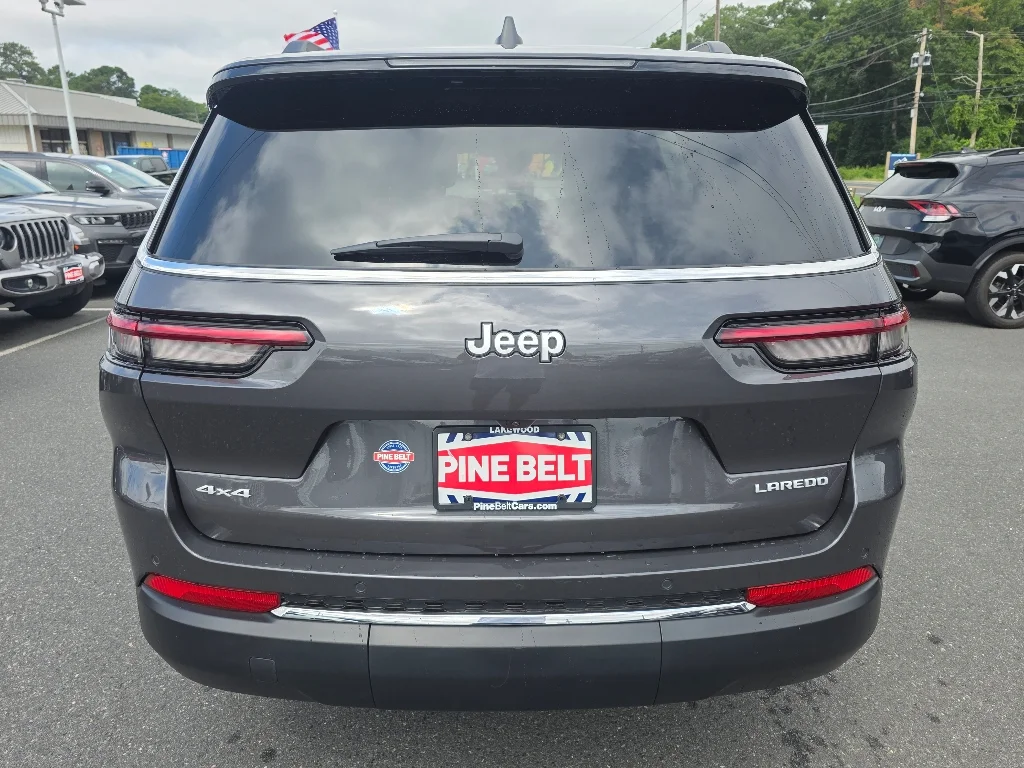 Used 2026 Baltic Grey Metallic Clear Coat Jeep Laredo image 15