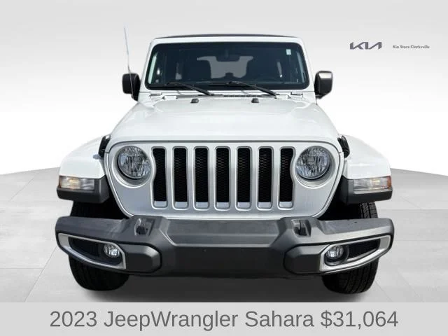 Used 2023 White Jeep Sahara image 3