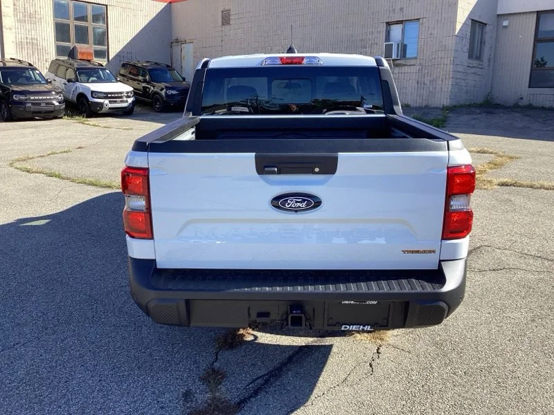 New 2026 Oxford White Ford Tremor® image 8