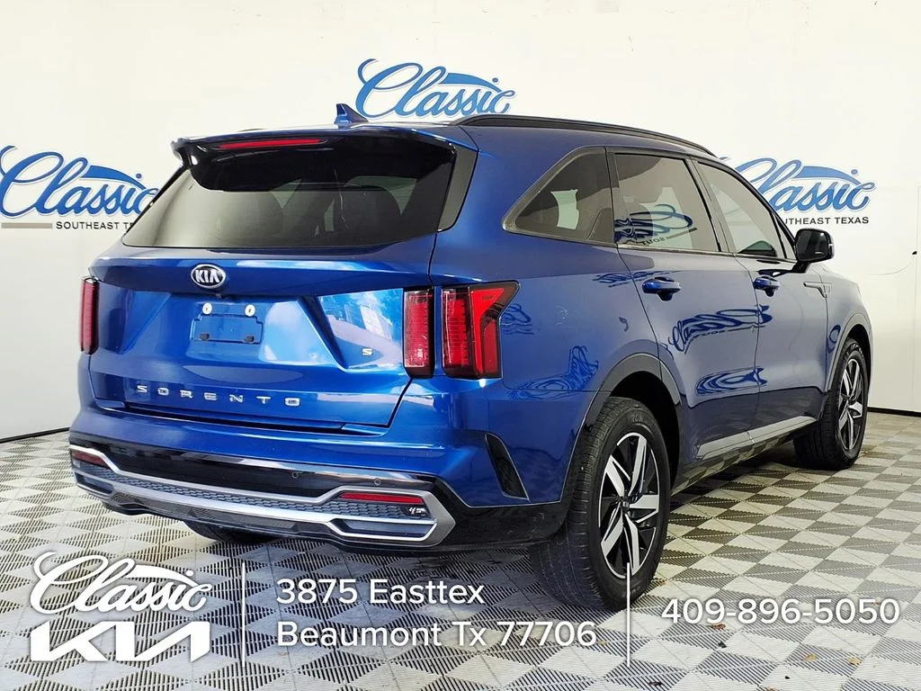 Used 2021 Blue Kia S image 6