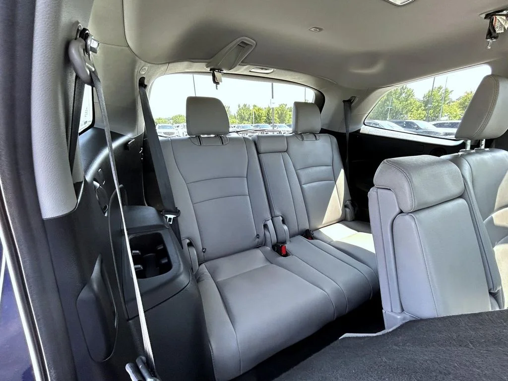 Used 2018 Blue Honda EX-L image 20