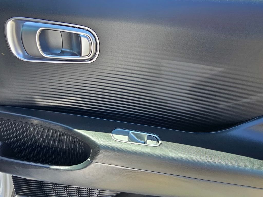 2024 Hyundai IONIQ 6 SE - Photo 14
