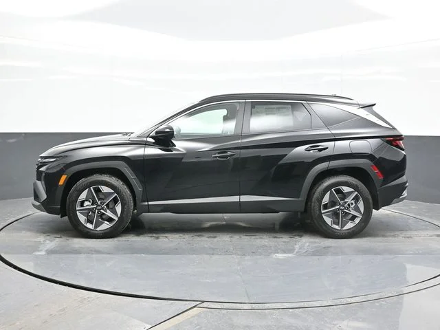 New 2026 Black Hyundai SEL image 4