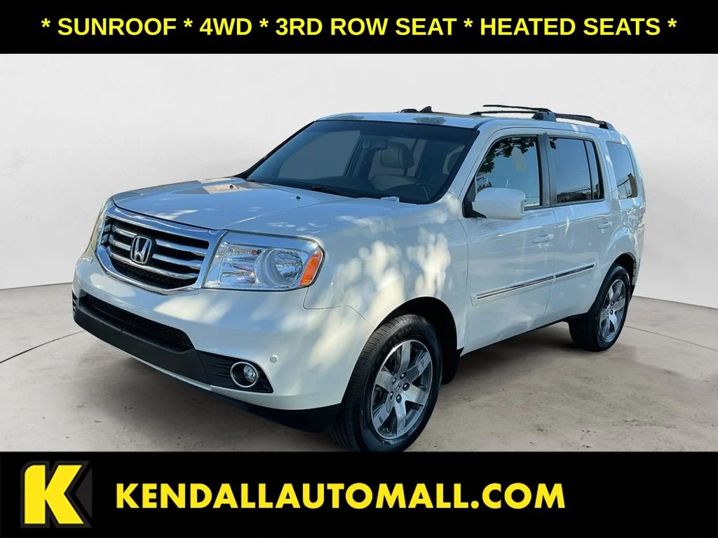 Used 2013 White Honda Touring image 1