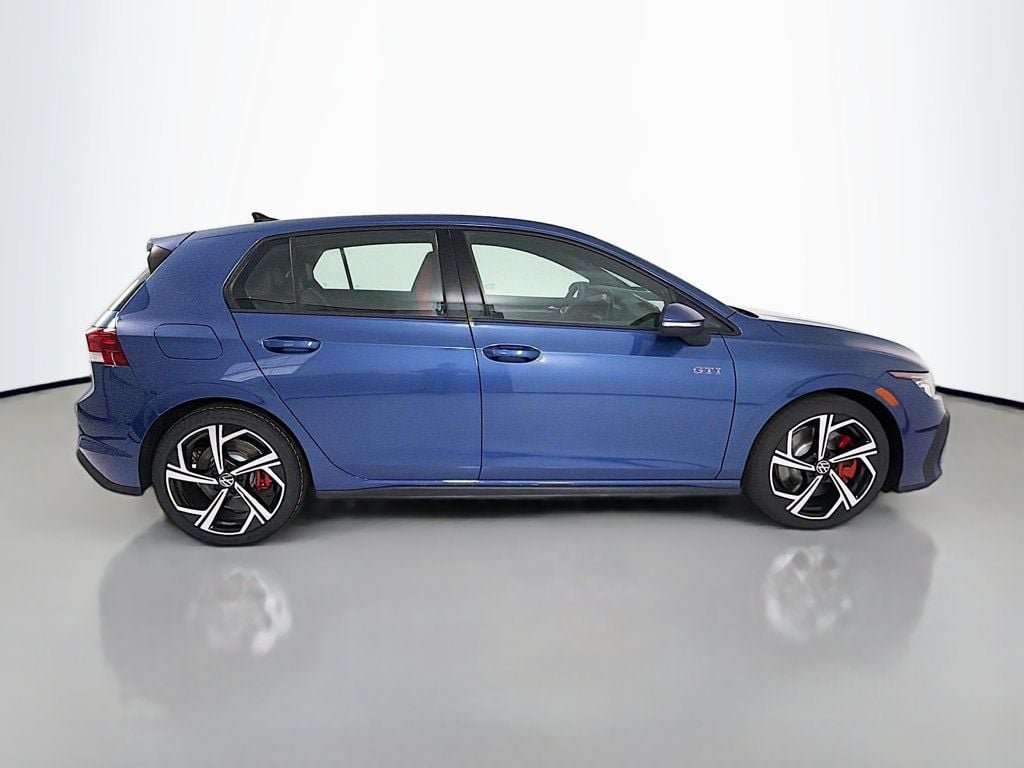 2026 Volkswagen Golf GTI SE - Photo 8