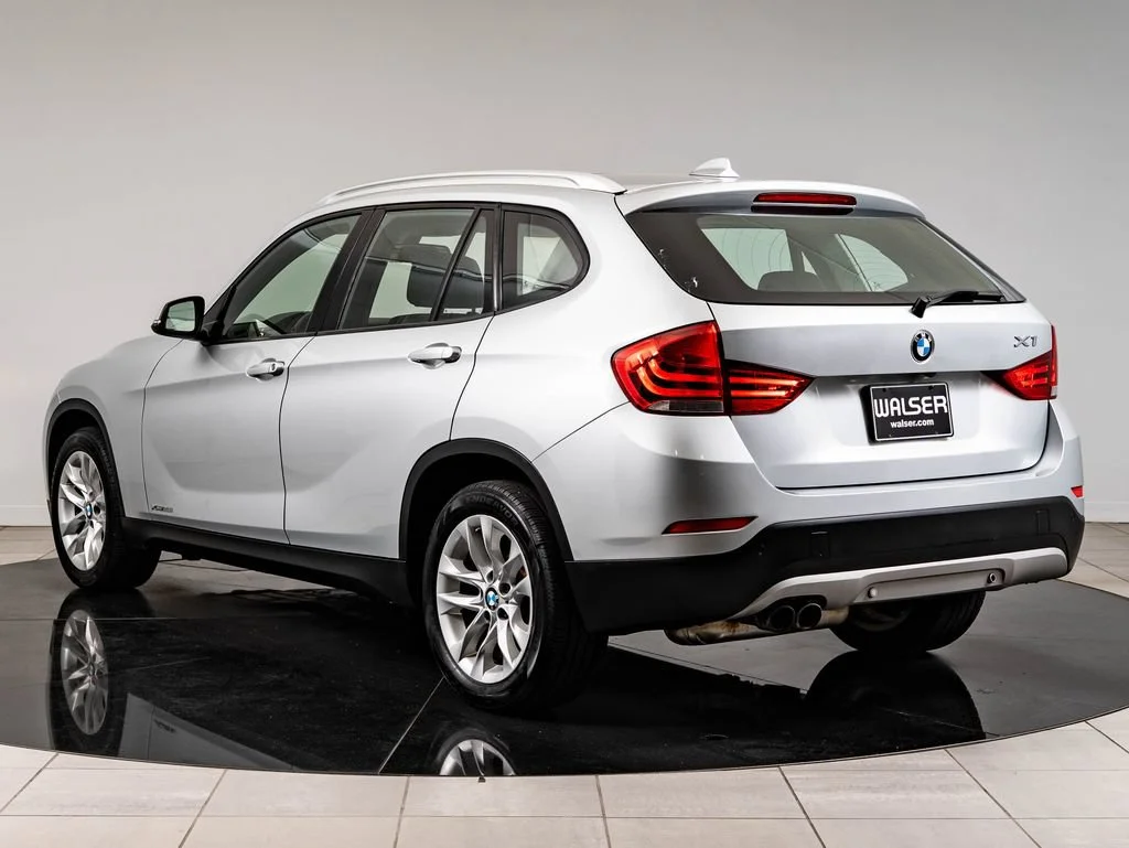 Used 2015 Glacier Silver Metallic BMW xDrive28i image 6