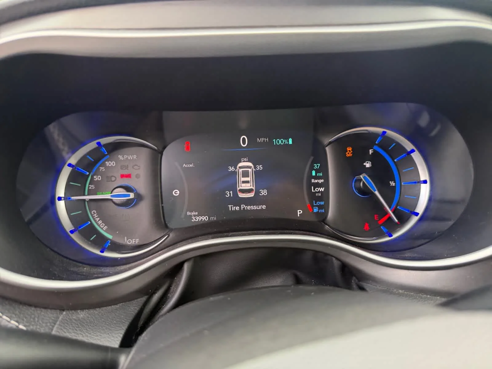 Used 2024 Fathom Blue Pearlcoat Chrysler Hybrid Select image 18