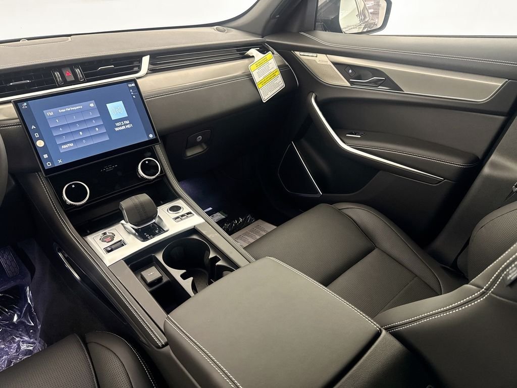 2026 Jaguar F-Pace R-Dynamic S - Photo 24