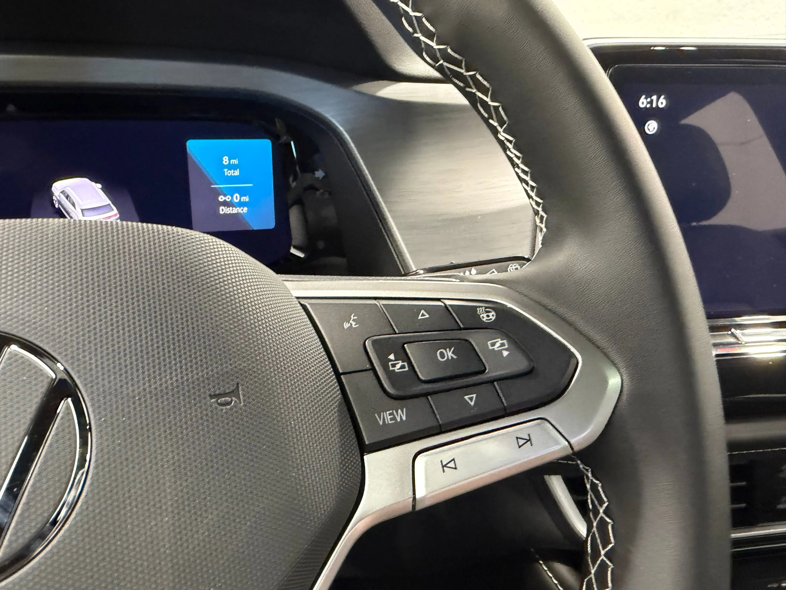 New 2026 Black Volkswagen 2.0T SE w/Technology image 37