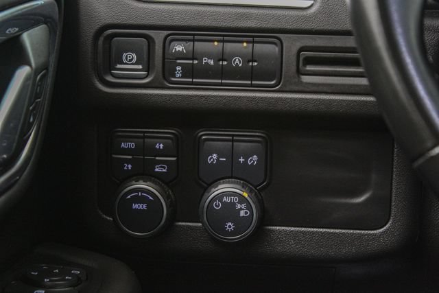 2024 Chevrolet Suburban LT - Photo 25