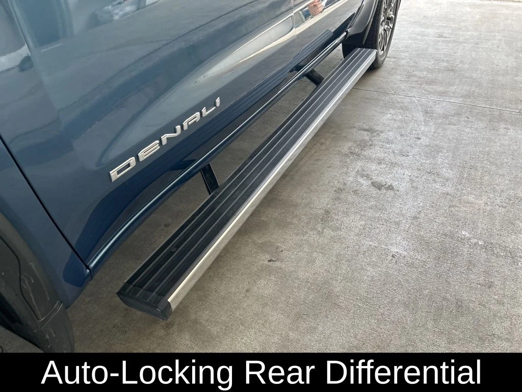Used 2025 Blue GMC Denali Ultimate image 18