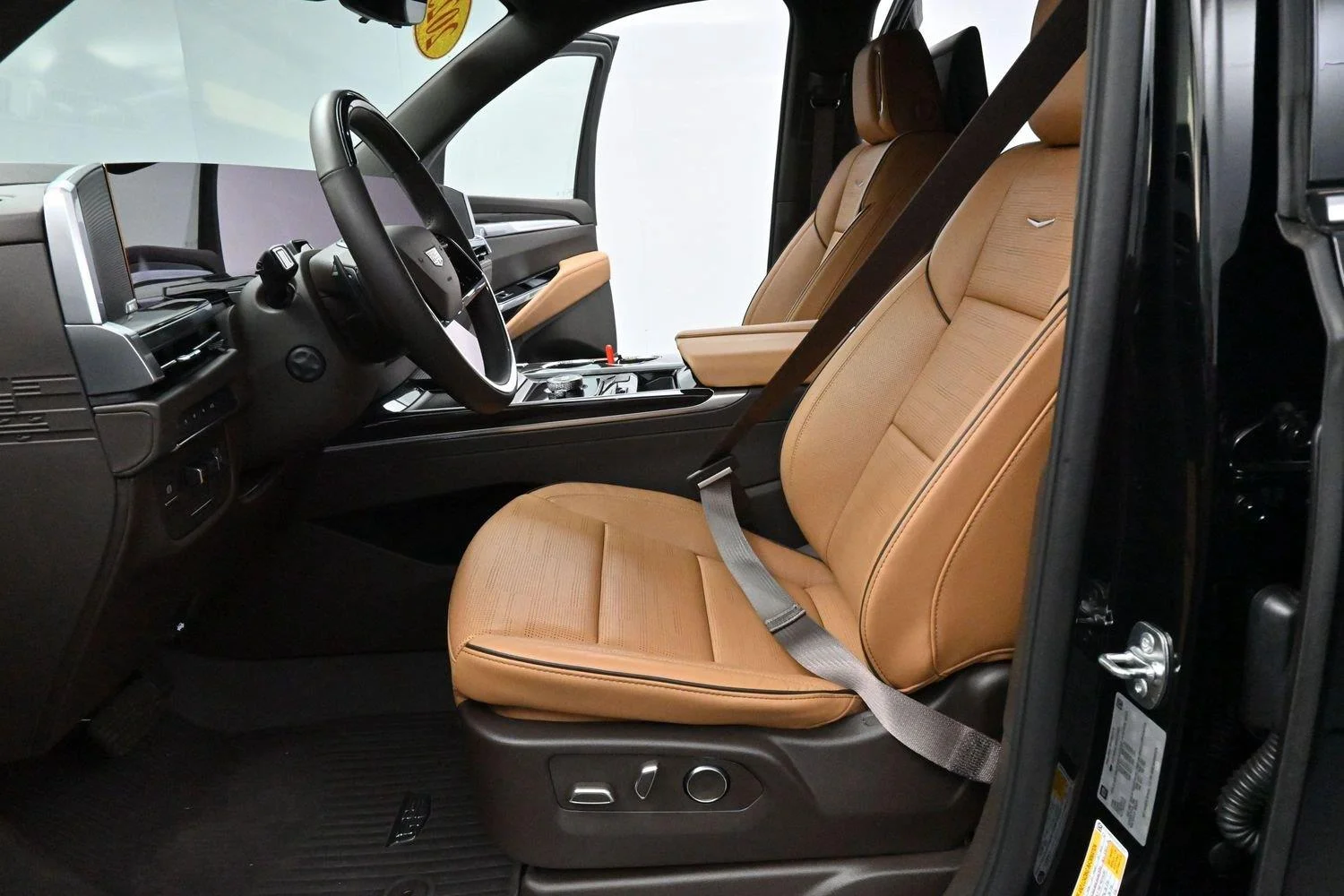 Certified Used 2025 Black Raven Cadillac Premium Luxury image 15